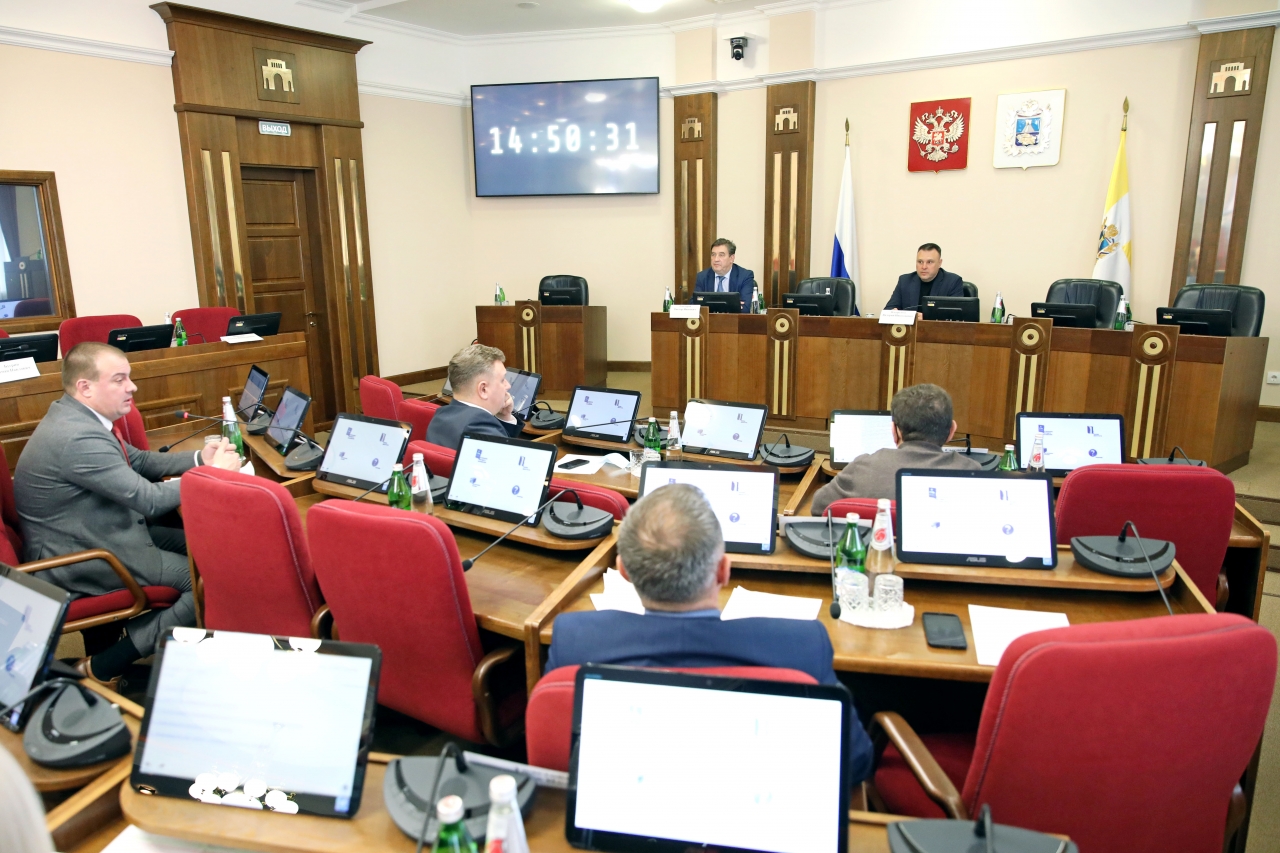 Депутаты Думы края предложили проанализировать систему мер господдержки малого и среднего бизнеса