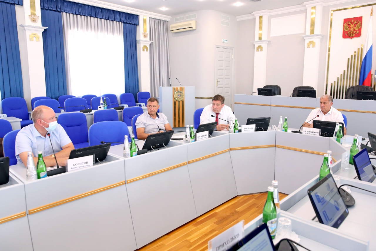 Вопросы транспортного обслуживания жителей Ставрополья обсудили в краевой Думе