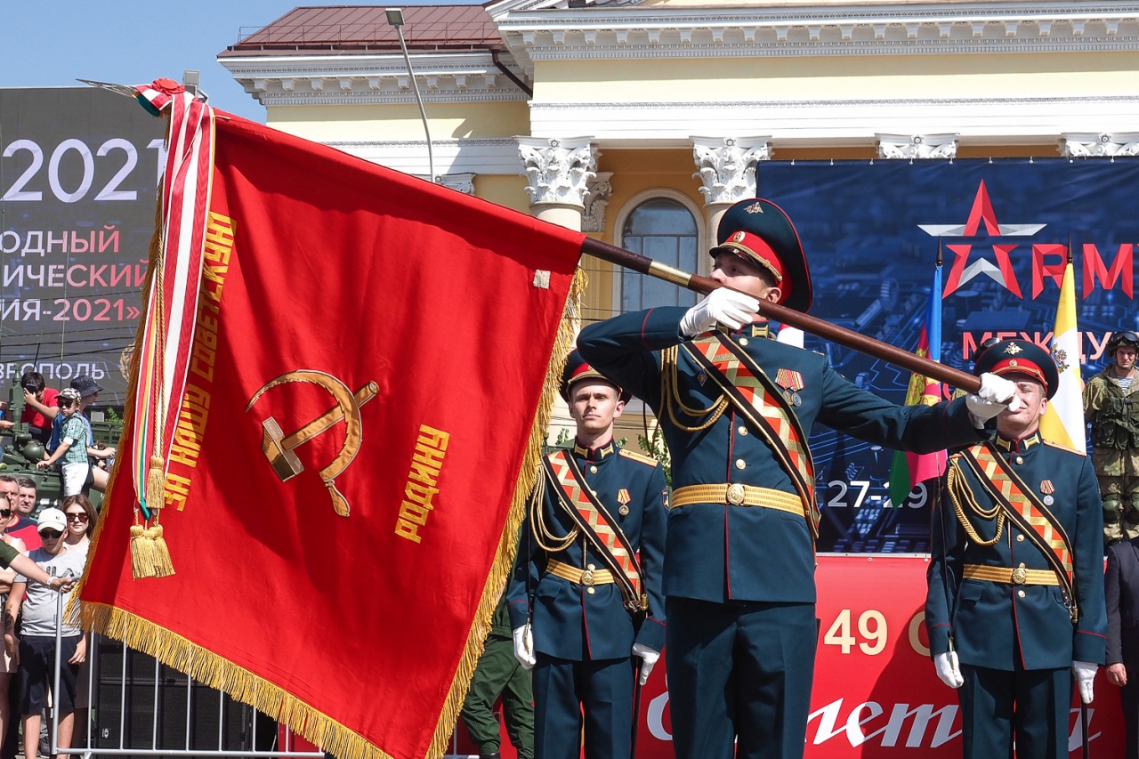 На Ставрополье передали боевое знамя времён Великой Отечественной войны