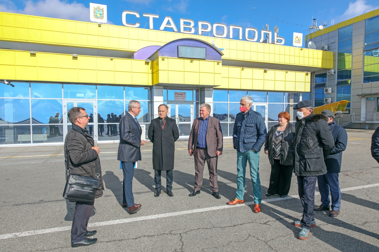 Краевые депутаты оценили перспективы развития аэропорта Ставрополя