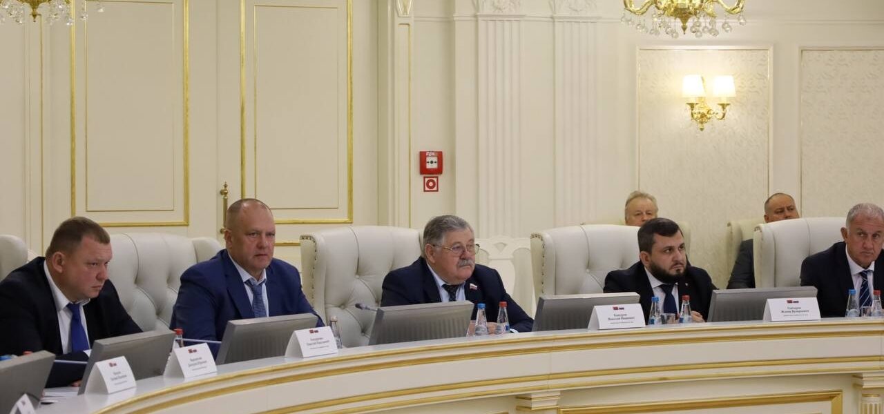 Краевые депутаты приняли участие в заседании рабочей группы по сотрудничеству Беларуси и Ставрополья